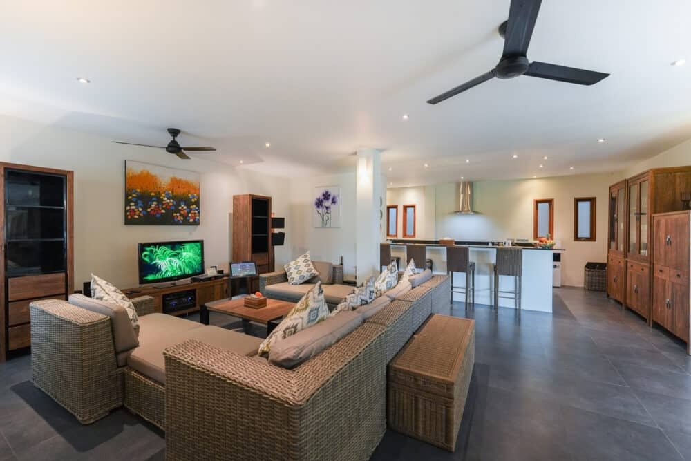 5 Bedroom Family Villa with Jacuzzi